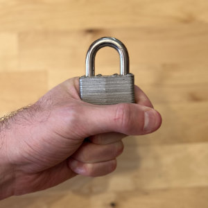 Is HOLDLOCK Really the Same as SERIALIZABLE?